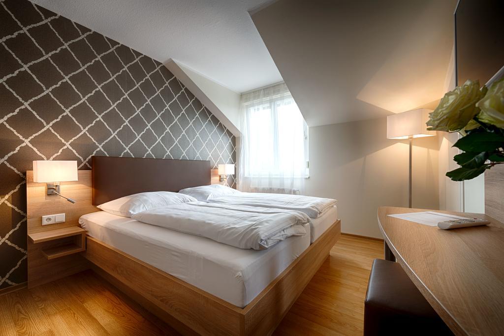 Dom Hotel Гешер Экстерьер фото