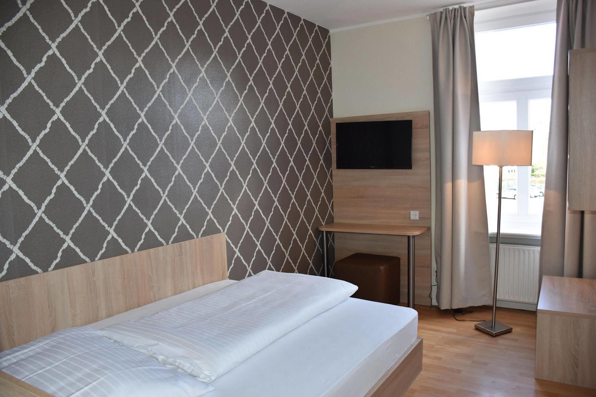 Dom Hotel Гешер Экстерьер фото